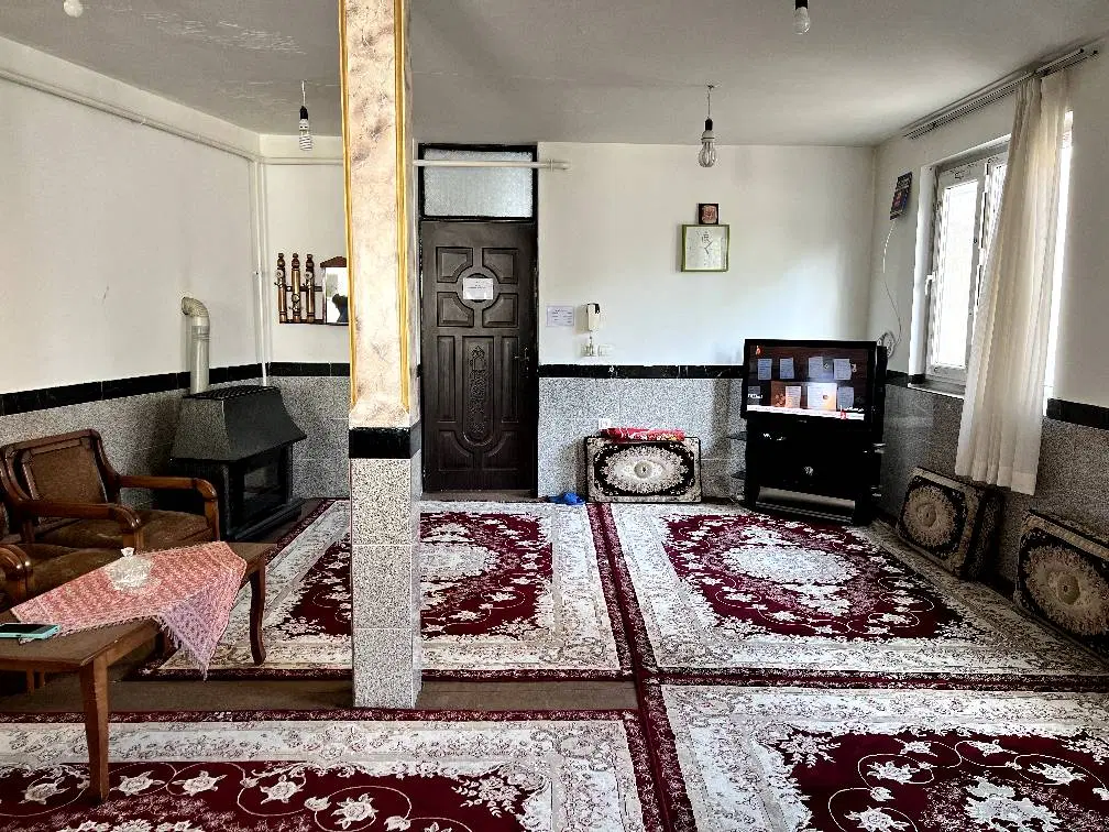 مبله مرکز شهر(داخل بازار اصلی)