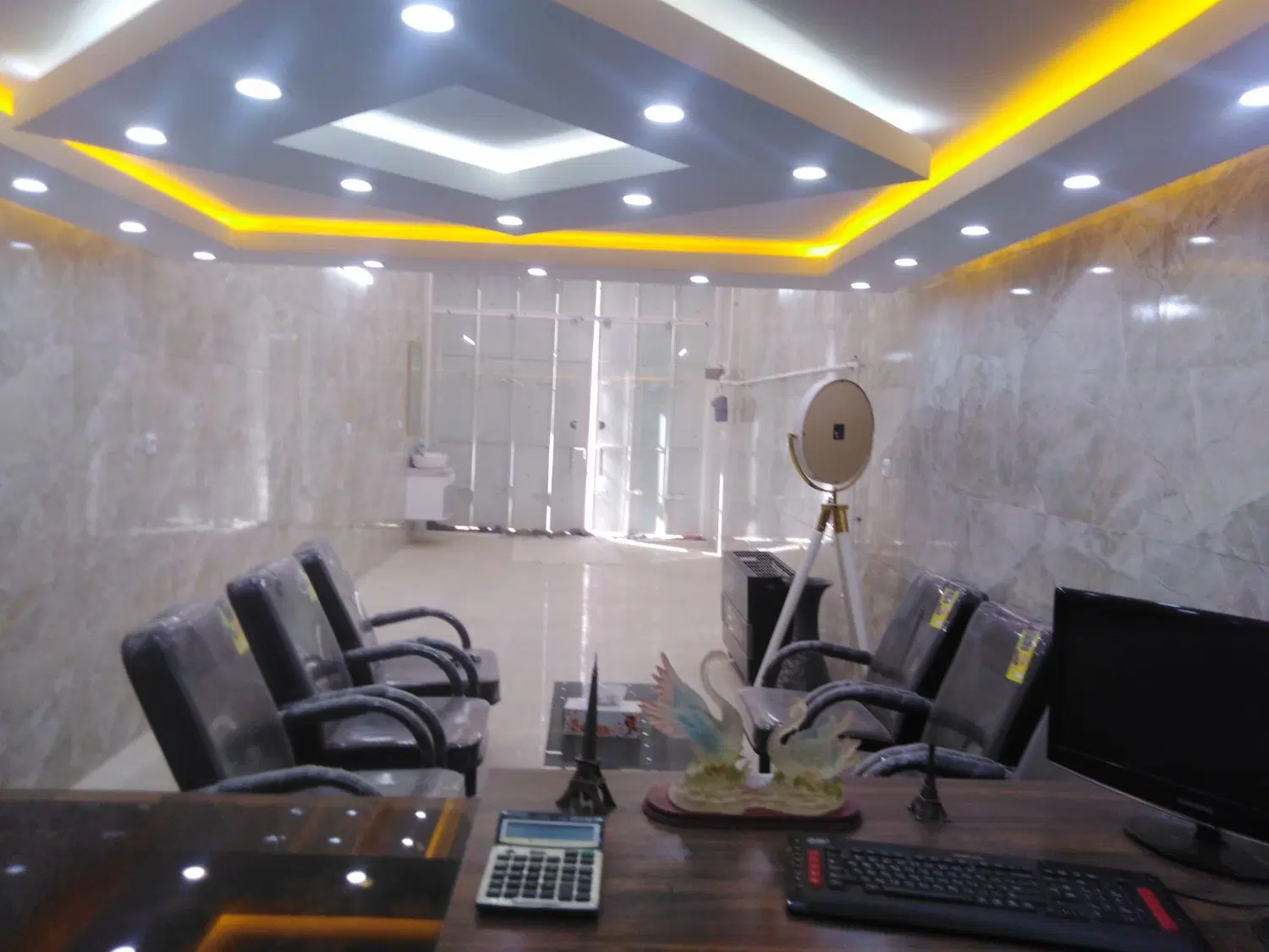 مغازه فروشی اول کیان اباد لب خیابان اصلی