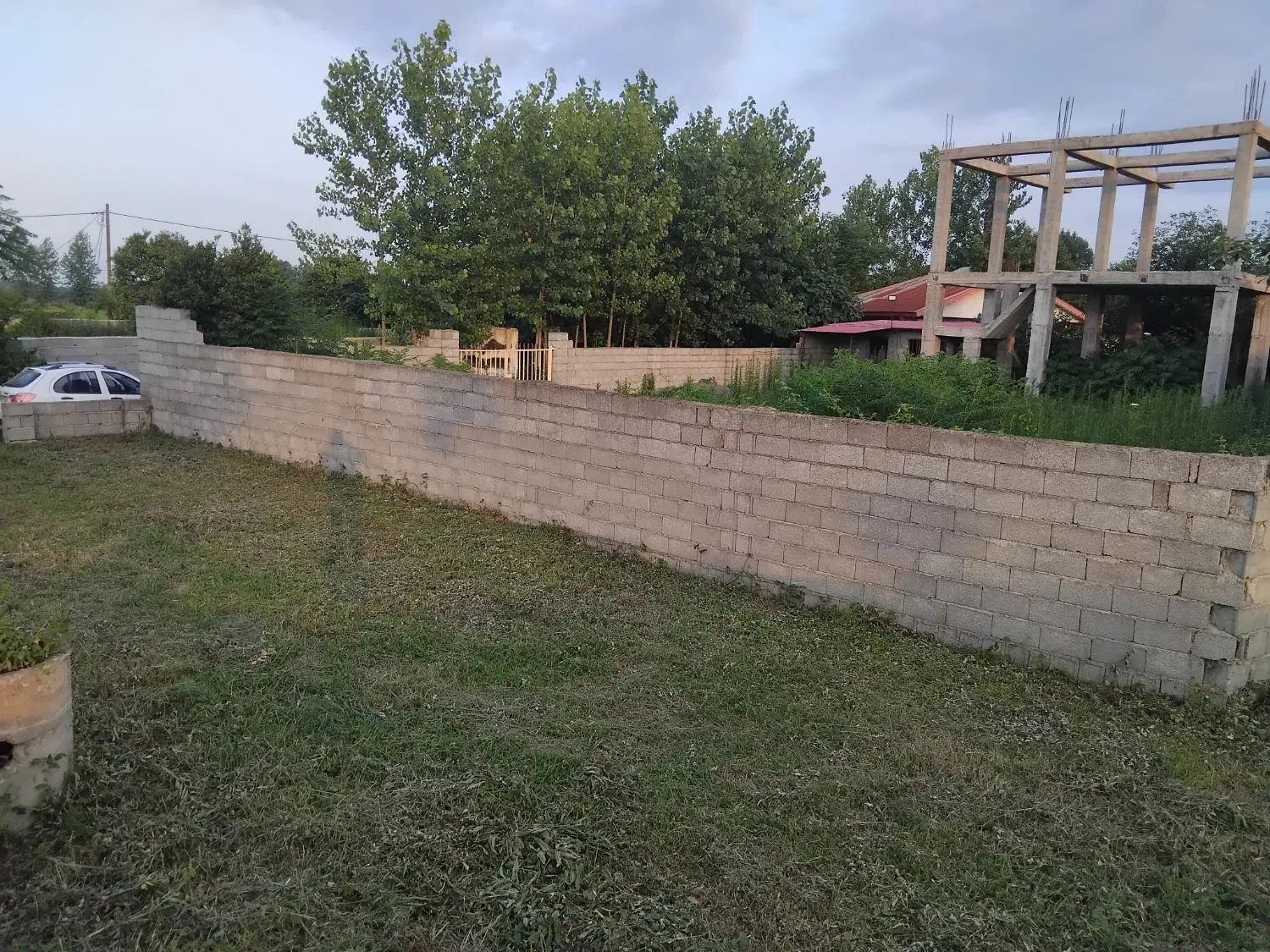 زمین مسکونی