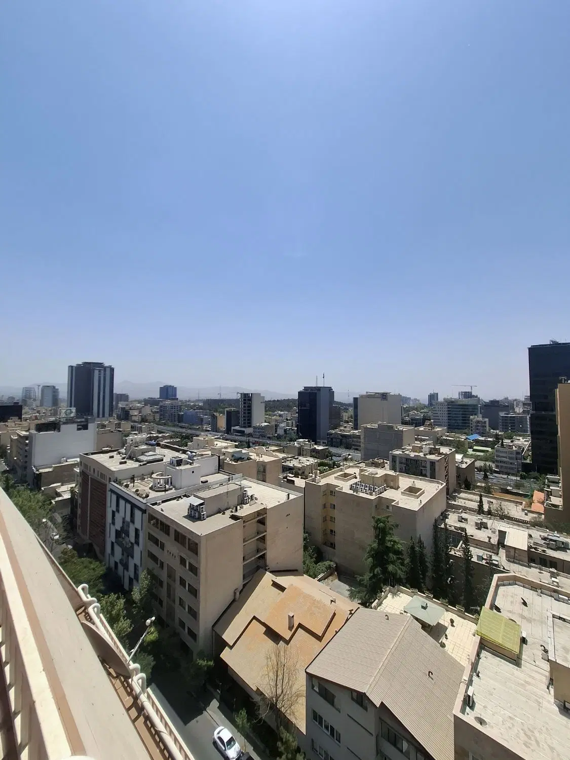 جردن ۲۸۵ متر ۳ خواب ۲ پارکینگ مشاعات آبی