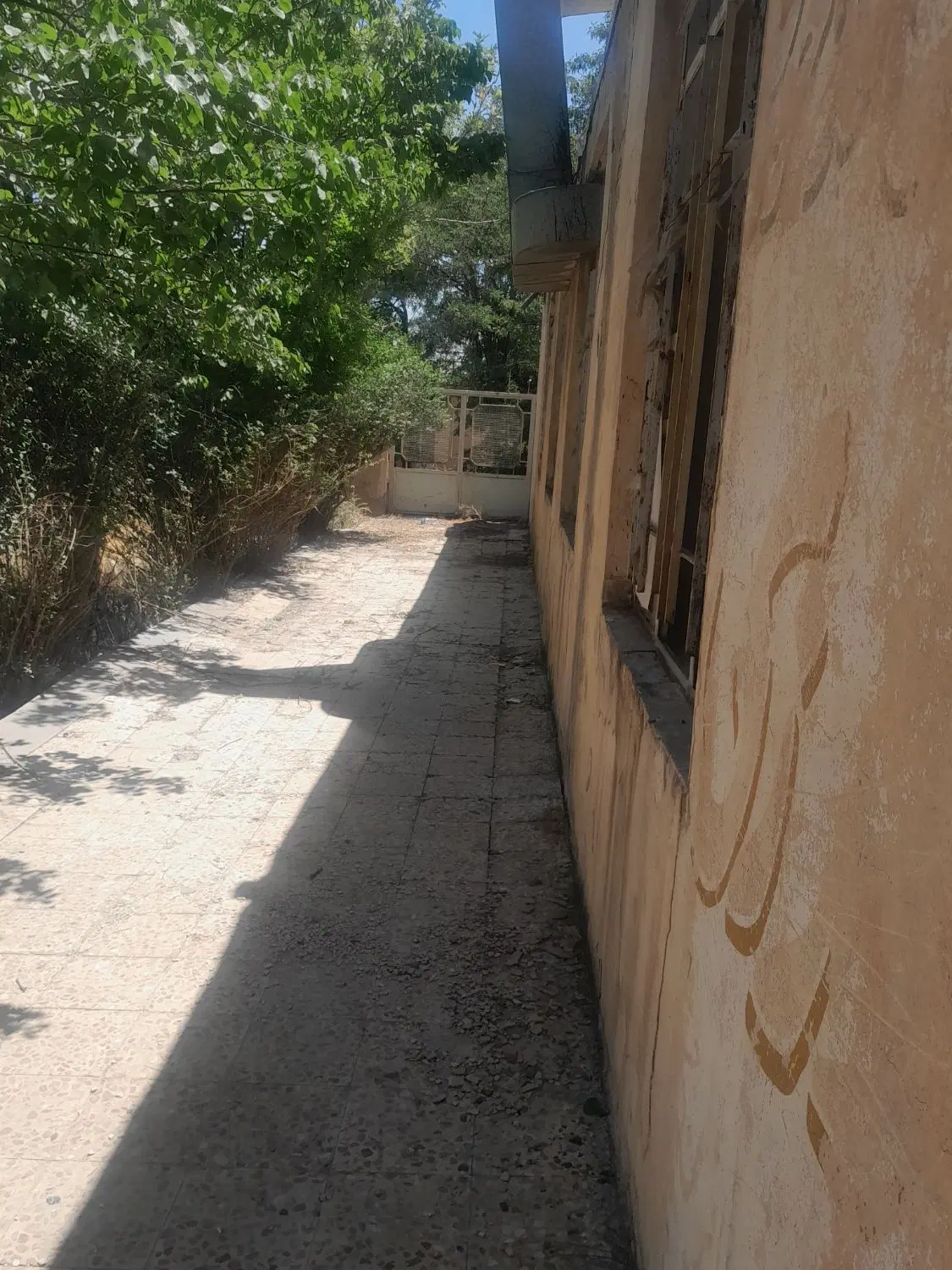 رستوران 3500متر باسند تگ برگ املاک سید ذاکر