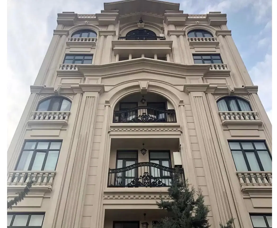 آپارتمان خیابان گلزار، ۱۲۳ متری