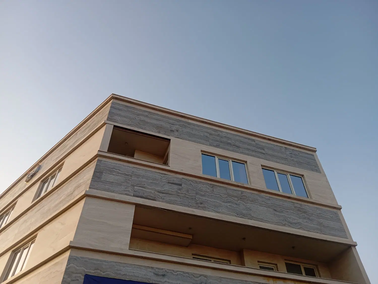 فروش آپارتمان در مجموعه 3واحدی