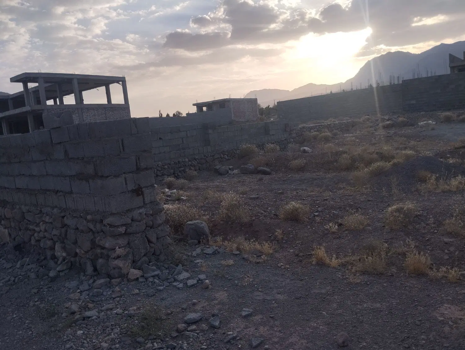 زمین ده‌لولو کوهپایه