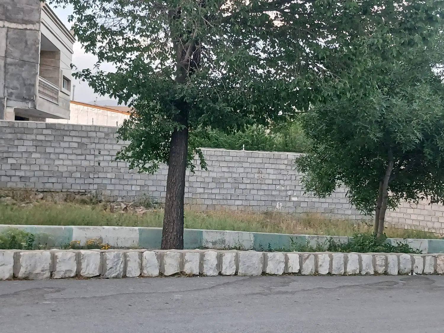 پلاک ۲۲۰ متری ویلایی در شهر چادگان .