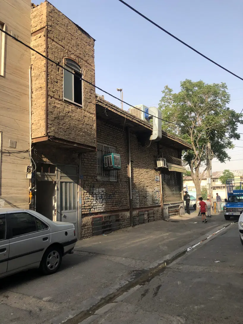 ۱۰۵ متر کلنگی دو بر خیابان ۴۵ متری راغب و کوچه ۲۸