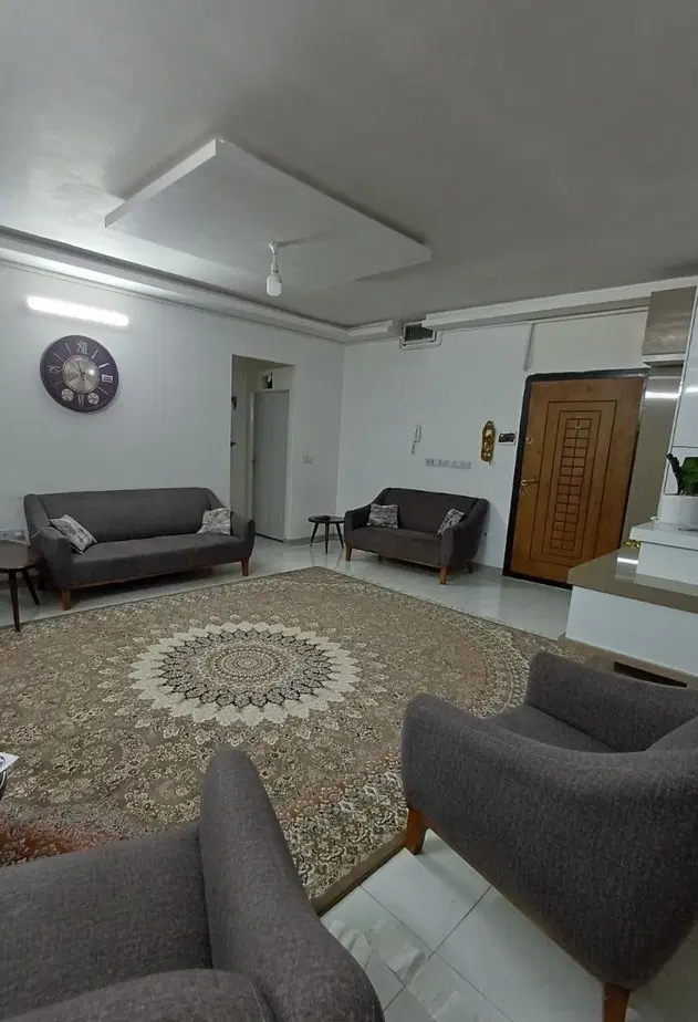 اپارتمان ۹۰ متری نوساز و شیک