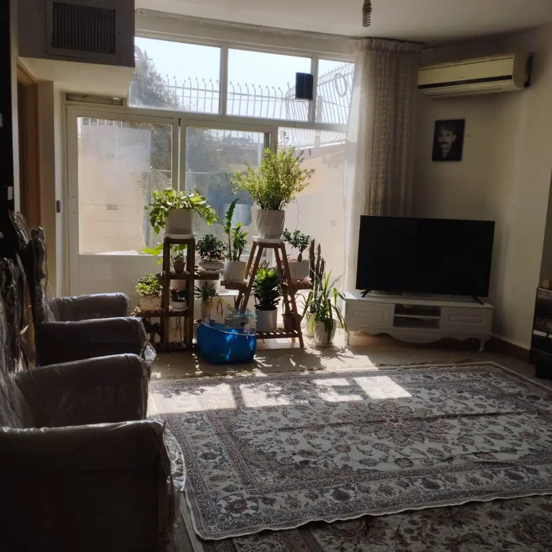 رهن منزل مسکونی گزوبرخوار شهرک لاله سرخ