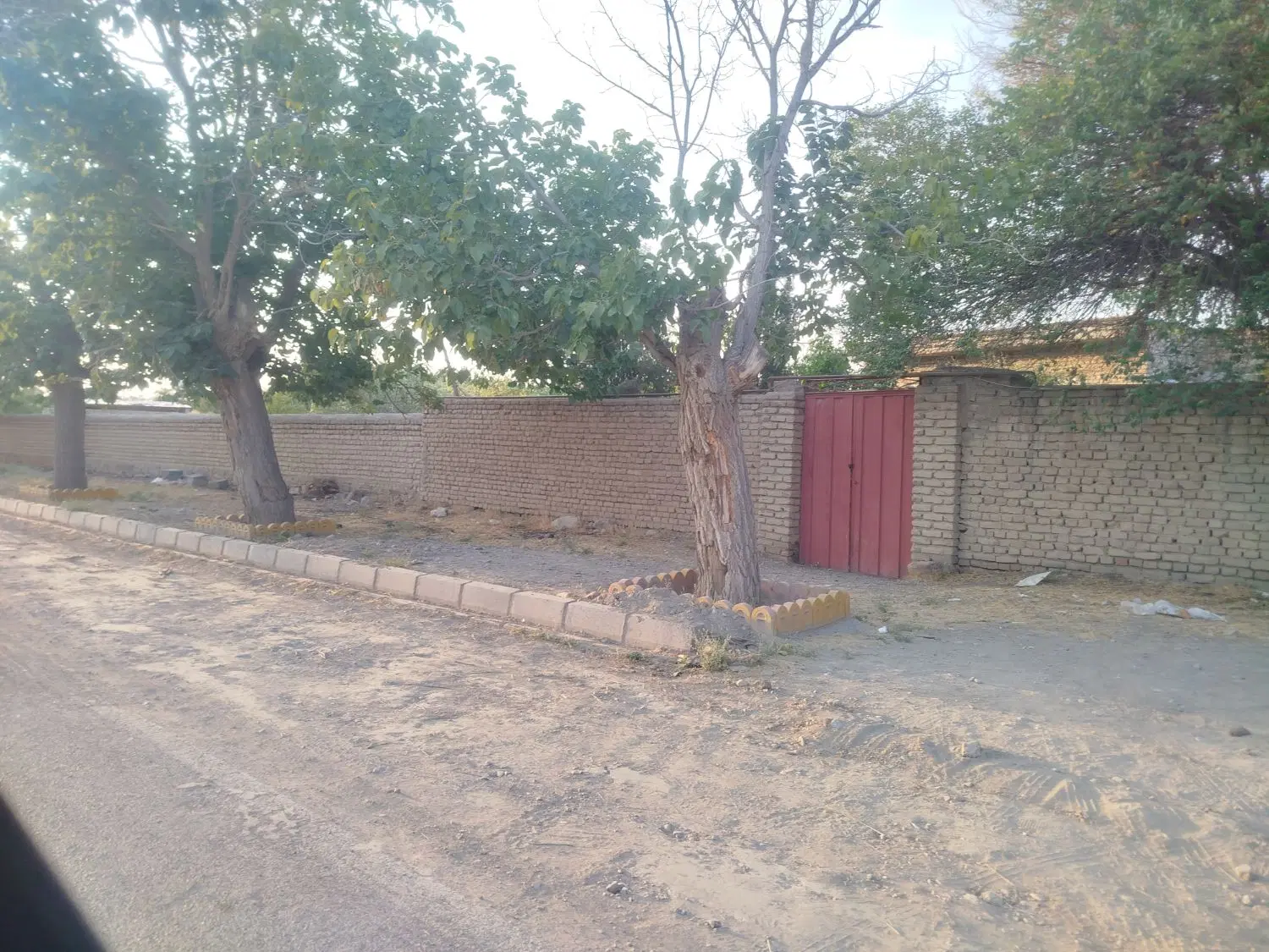 خونه باغ 2500متر در روستای صفی آباد چناران