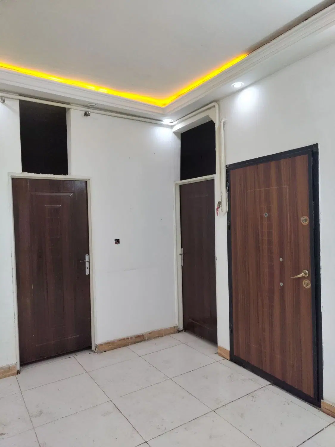 یک طبقه آپارتمان کوچه ۱۲ متری رسالت ۱۶۸شیک