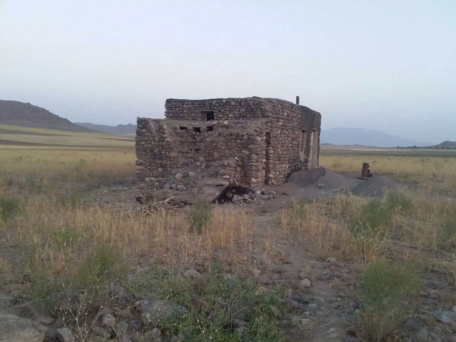 چاه آب کشاورزی