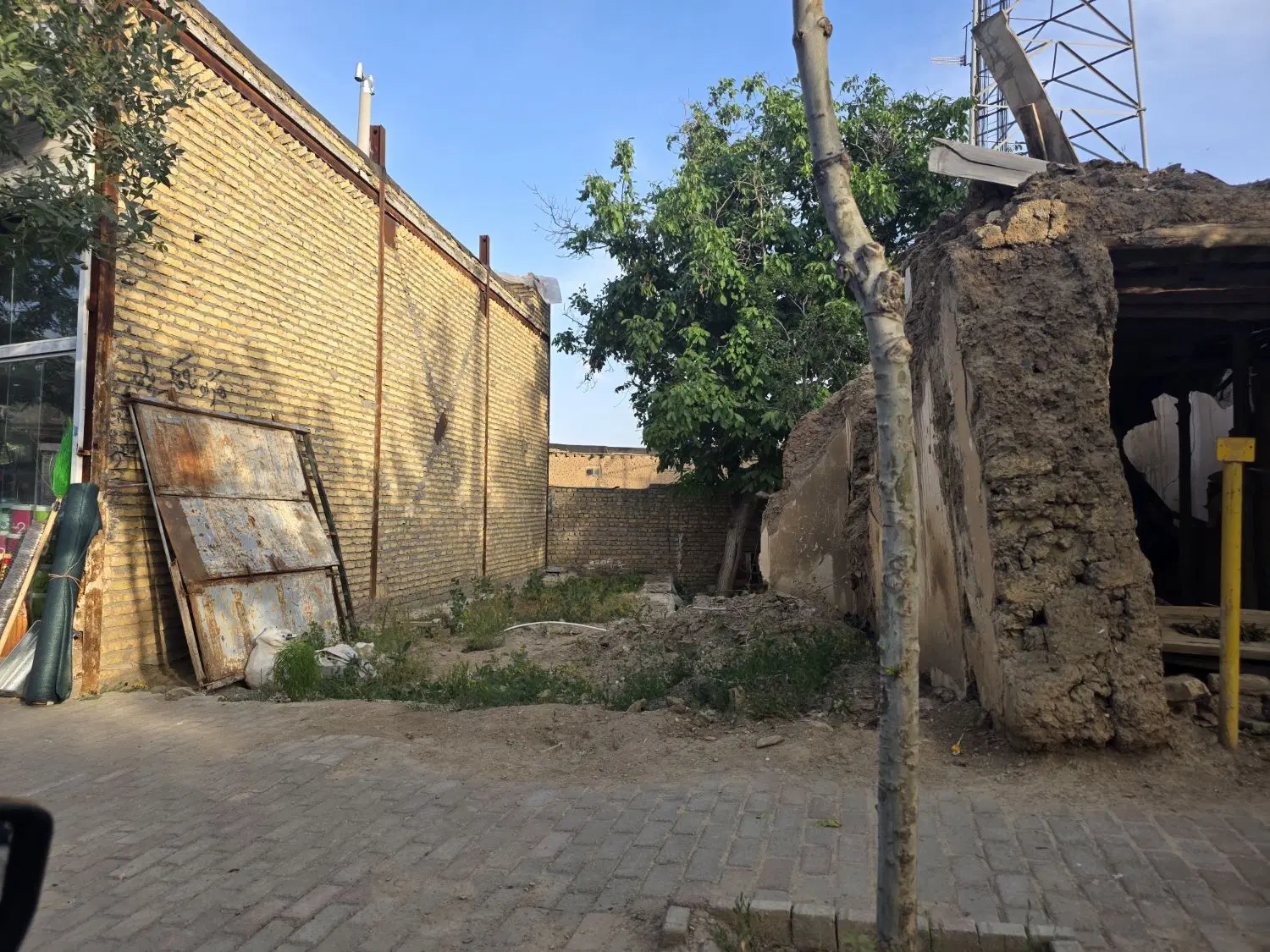 زمین تجاری گلمکان