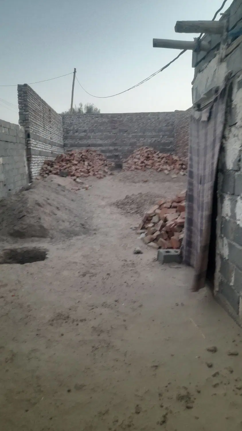 زمین فروشی
