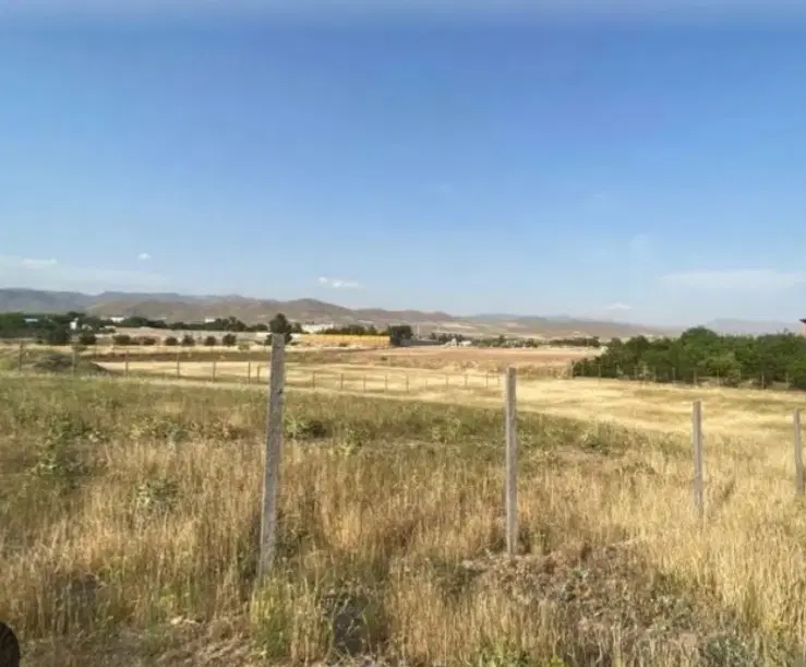 ۱۵۳۰ متر زمین رشتقون