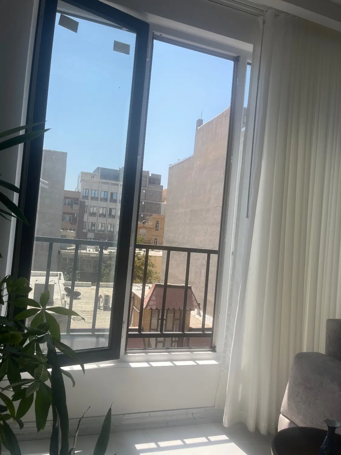 ملک‌ ویلایی خیابان‌معراج