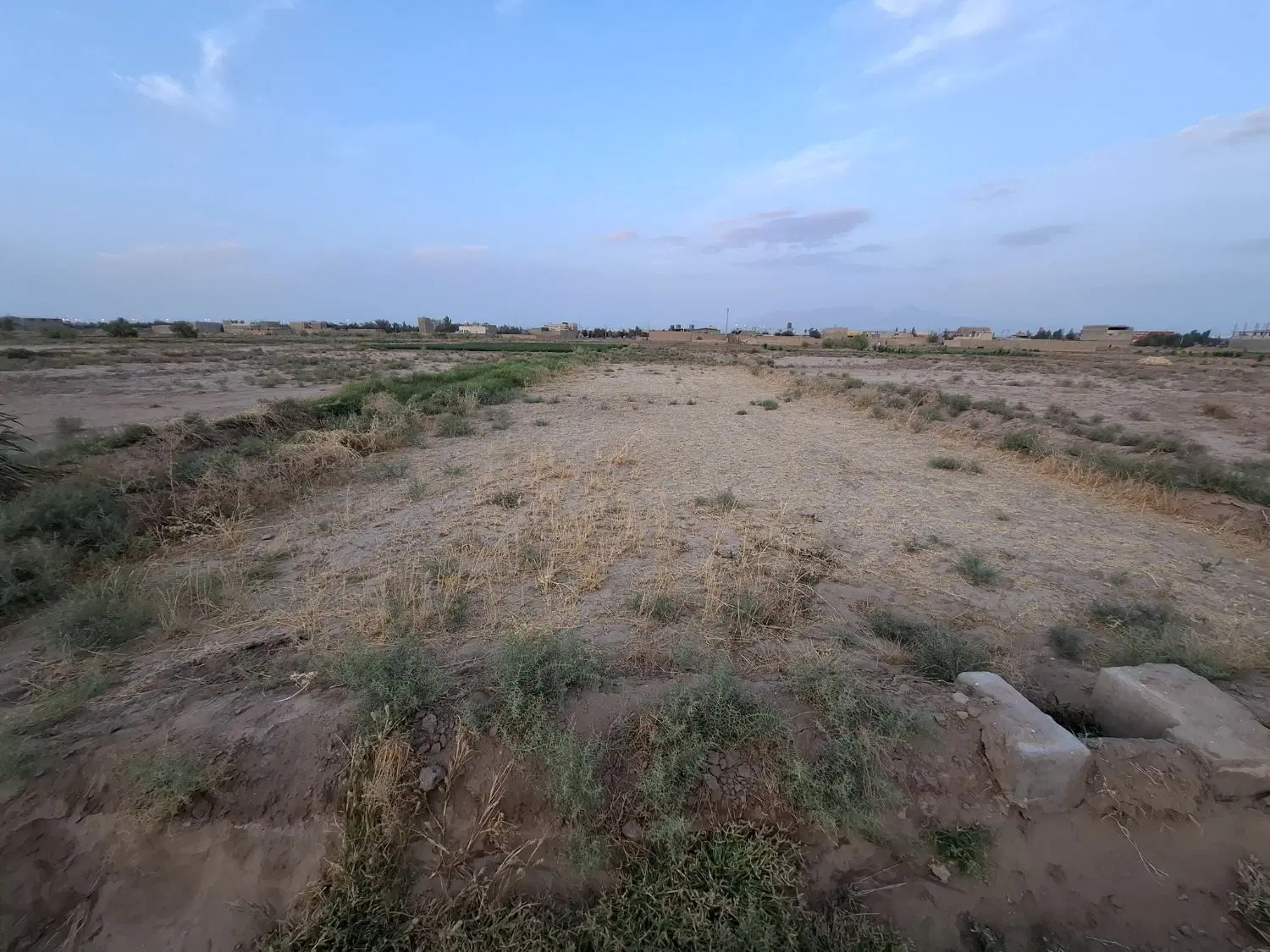 زمین بزرگ شاهدیه