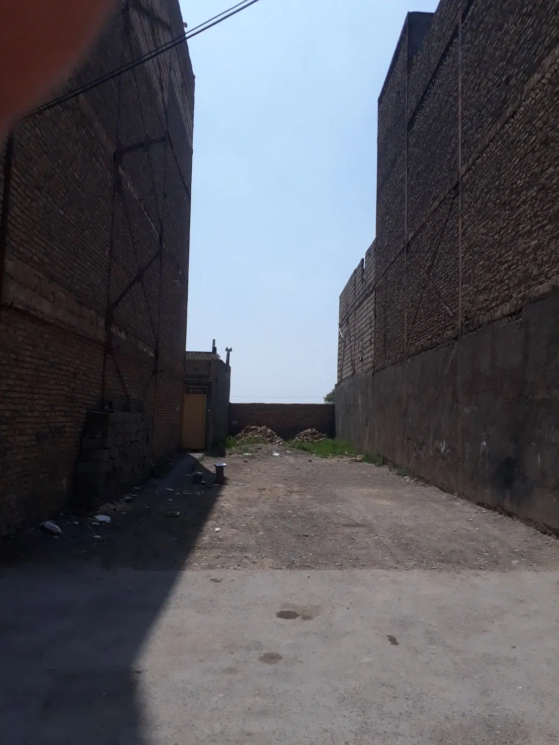 فروش زمین دوممرقلفتی ۱۵۶متری همراه کد نوسازی