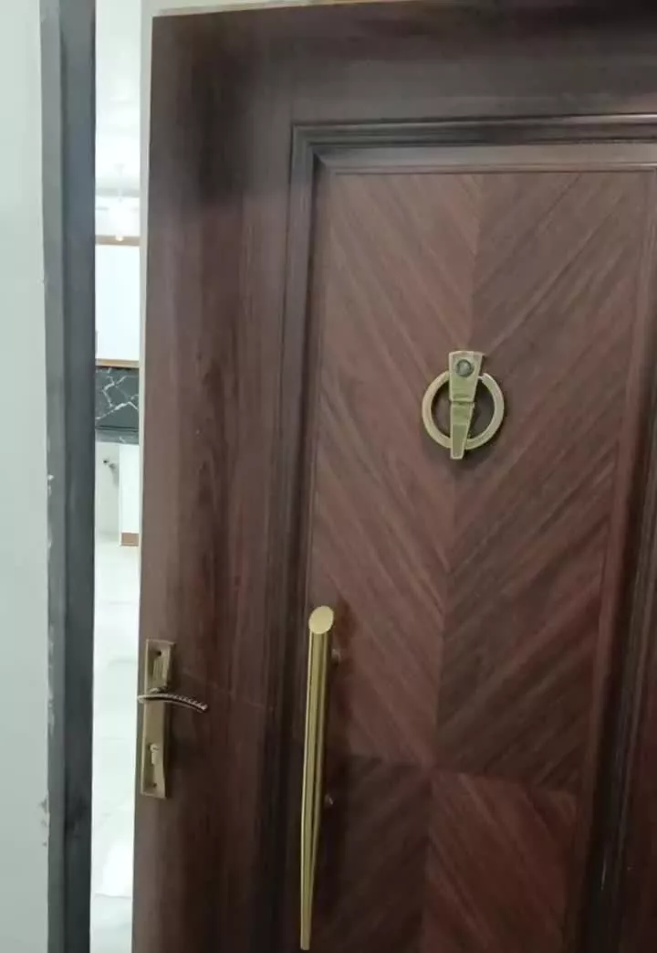 اپارتمان ۱۰۰ متری دو خوابه نوساز