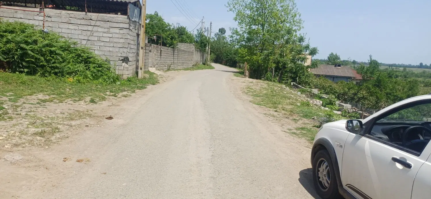 زمین مسکونی وسیع سنددار روستای حیان بر عالی