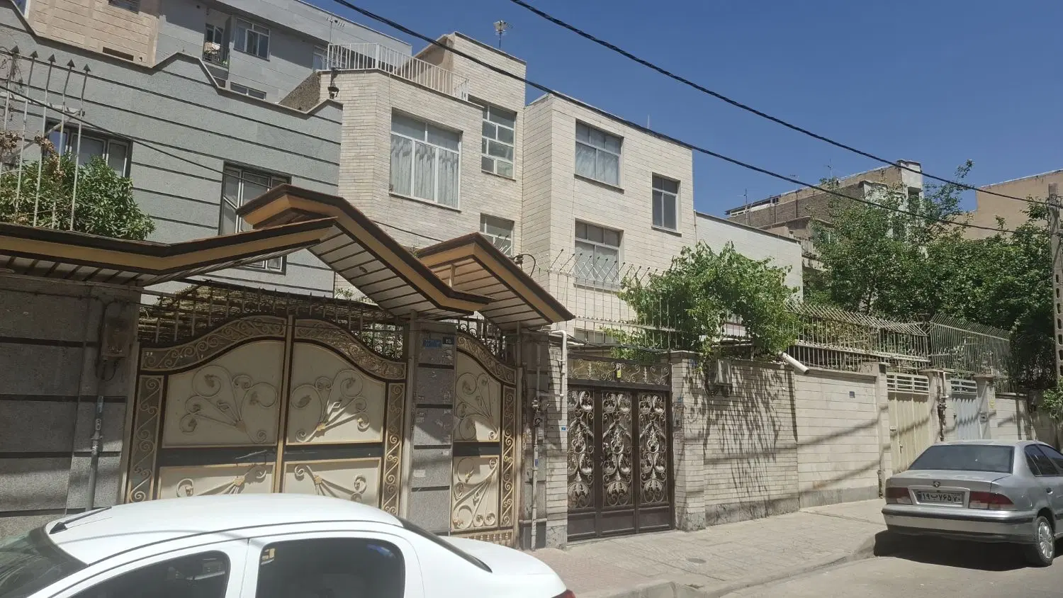 ملک کلنگی در افسریه بهترین لوکیشن ساخت