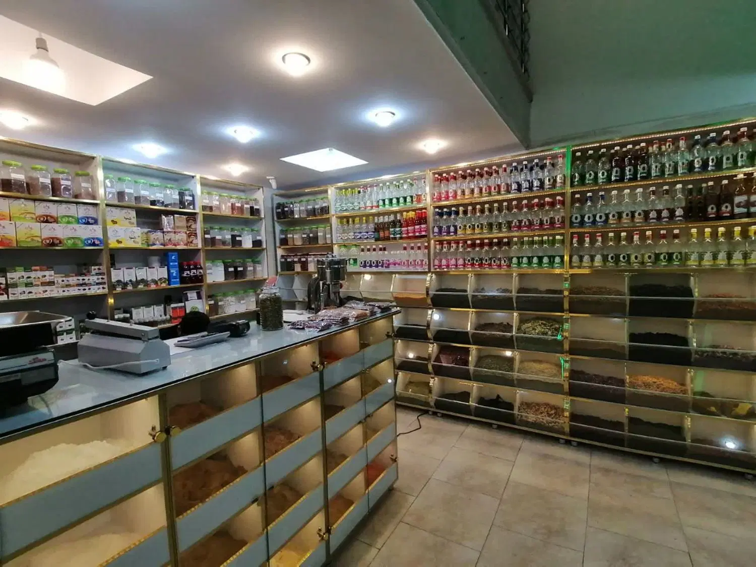 ۳۵ متر مغازه اندیشه فاز ۴ بازار روز زیتون