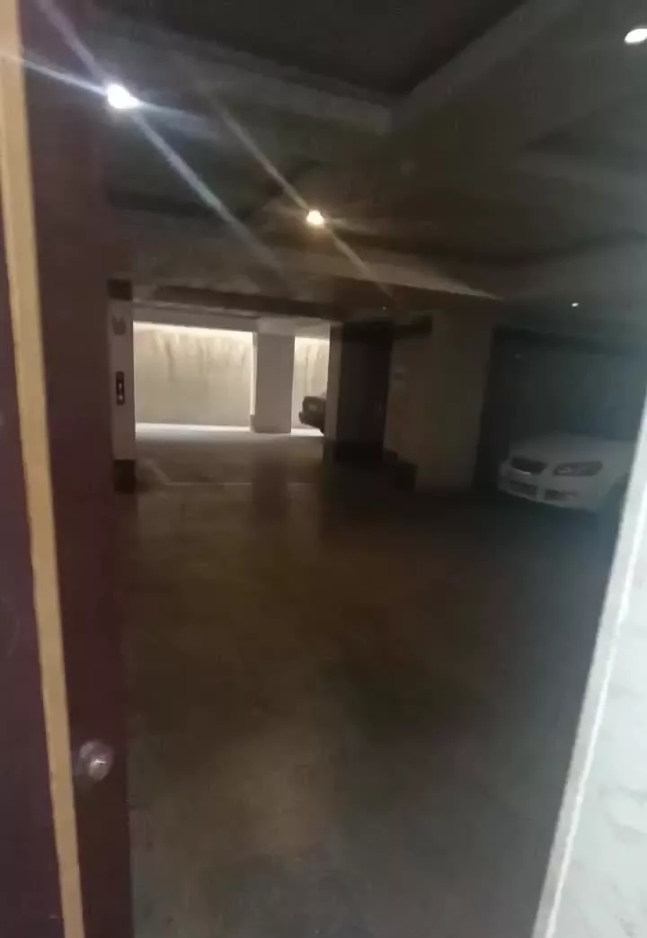 ۱۳۰ متر _ پنت _ محدوده انقلاب