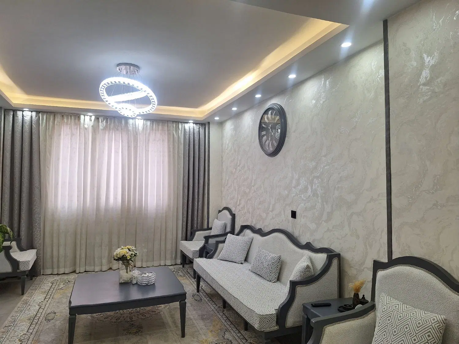 واحد مسکونی ۶۱ متری سنددار تک واحدی