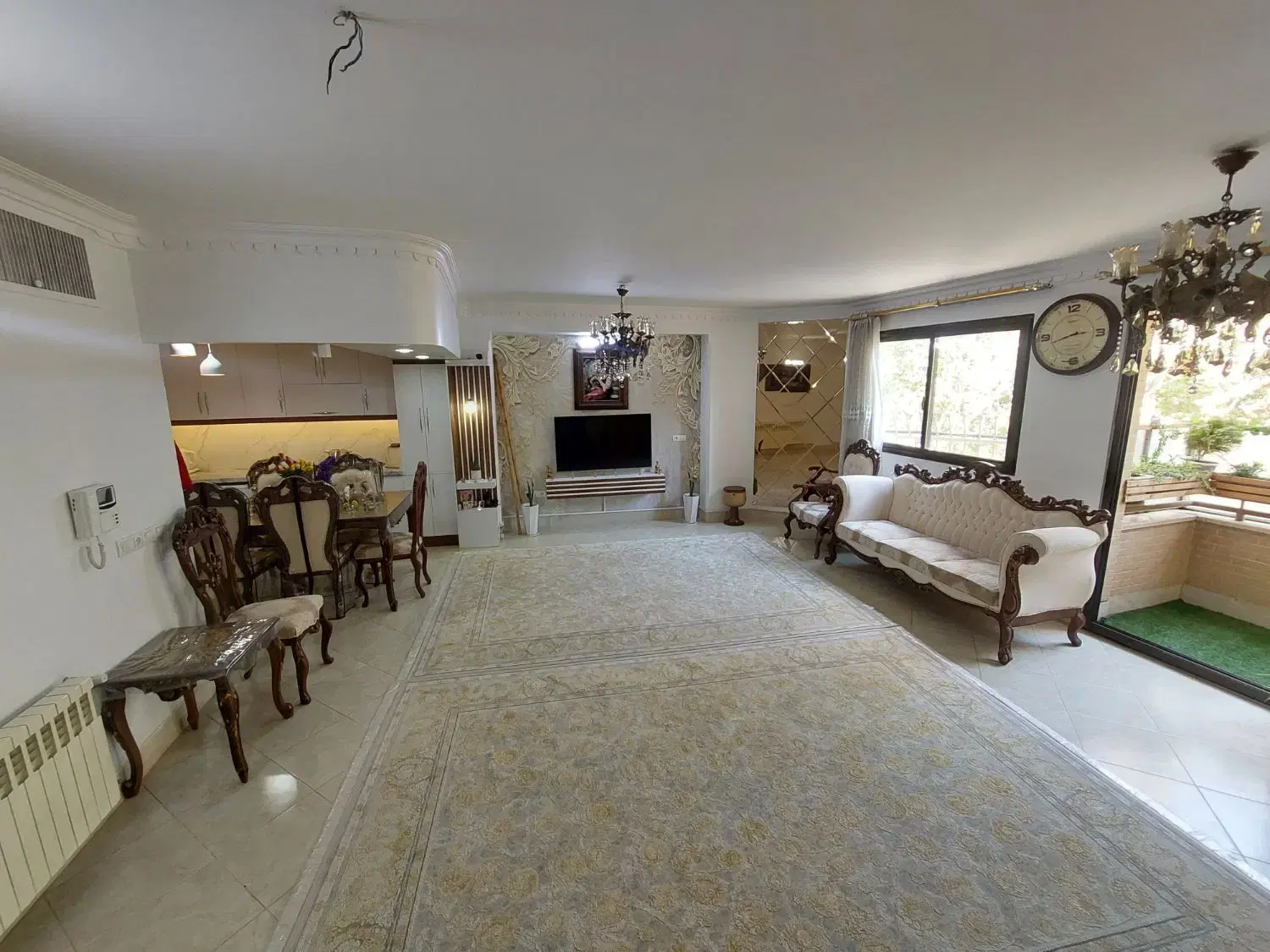 آپارتمان سه خواب. ۳ واحدی