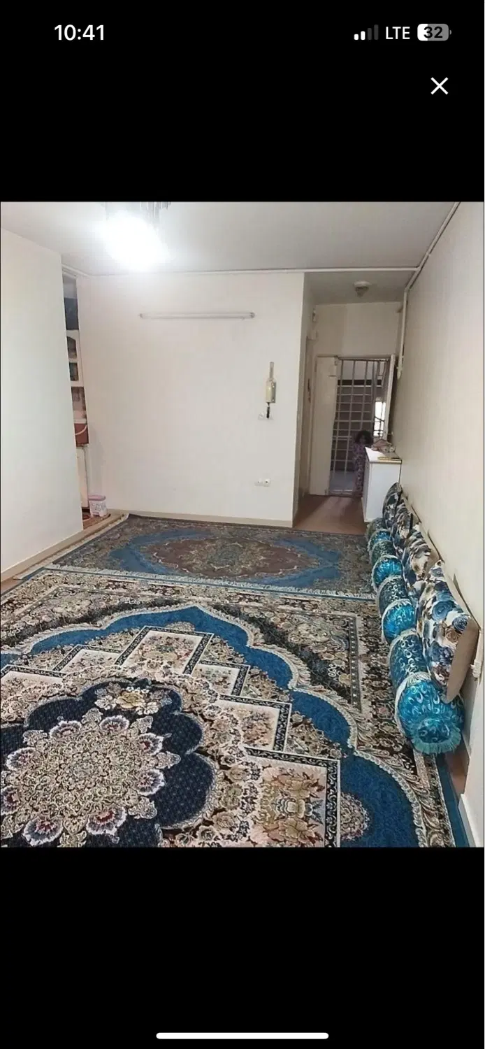 ۶۰ متری گلدیس شاهین شهر طبقه دوم