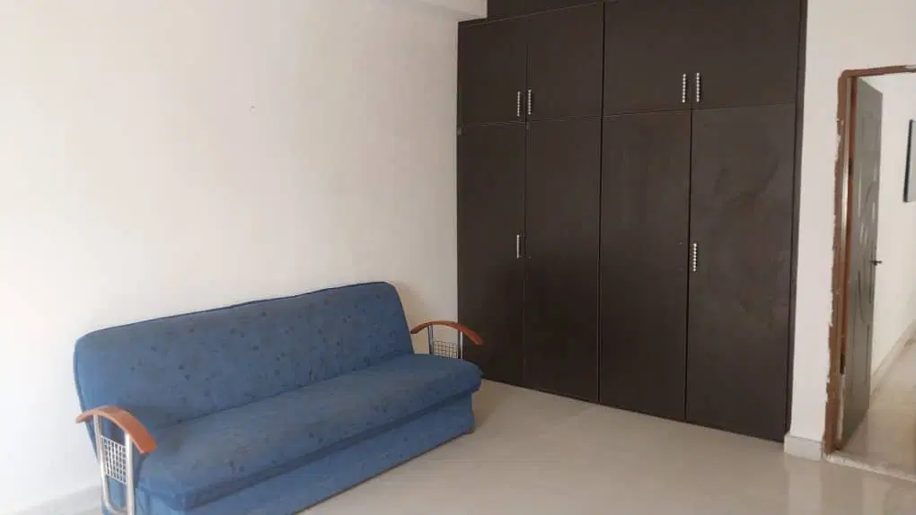 آپارتمان ۹۰ متر نخل زرین