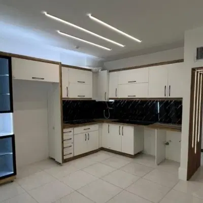همخونه خانم ( فقط خانم)