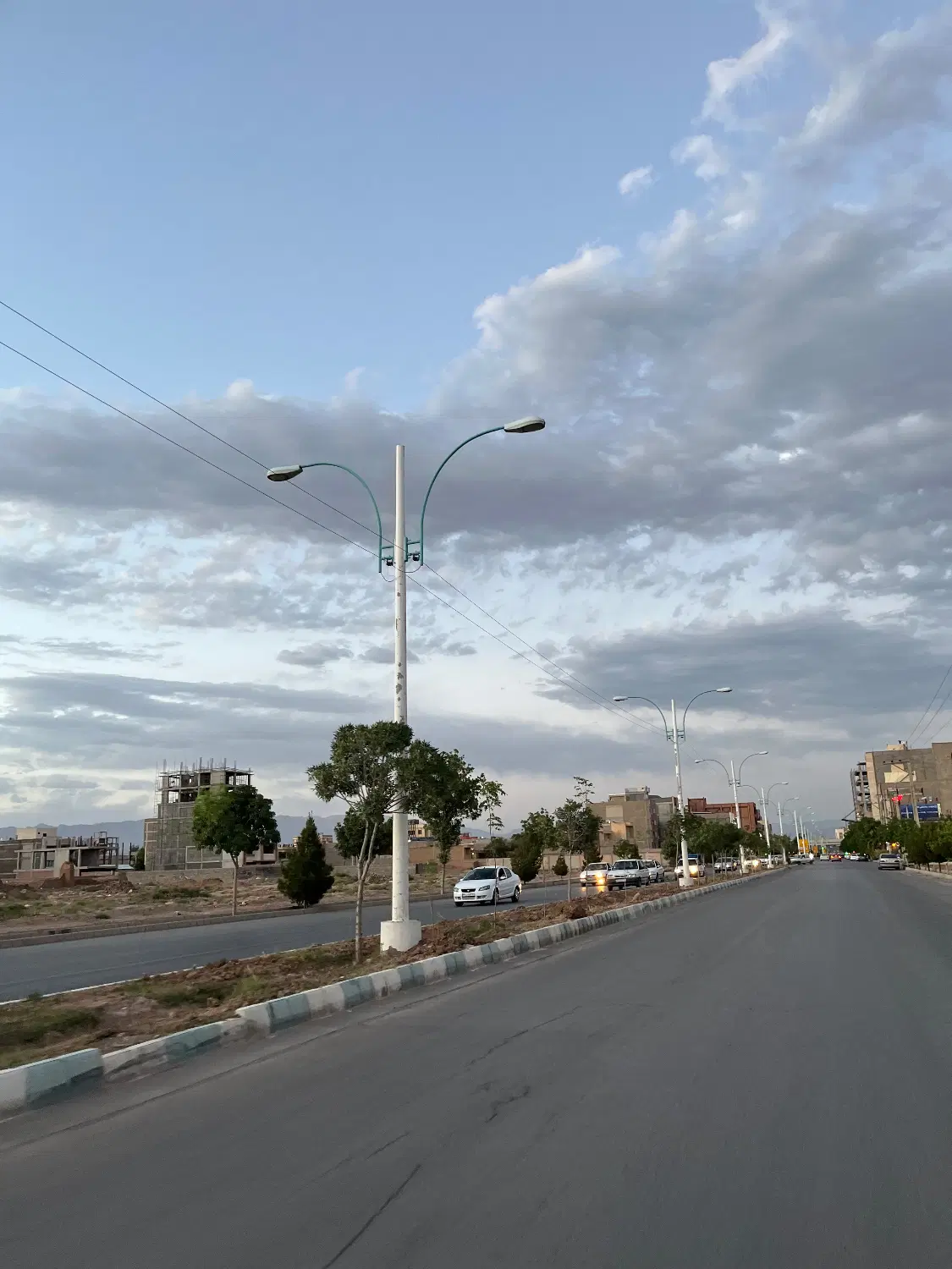 دوبلکس بلند_شهرک الغدیر_۳۷۰متر_اسانسوردار