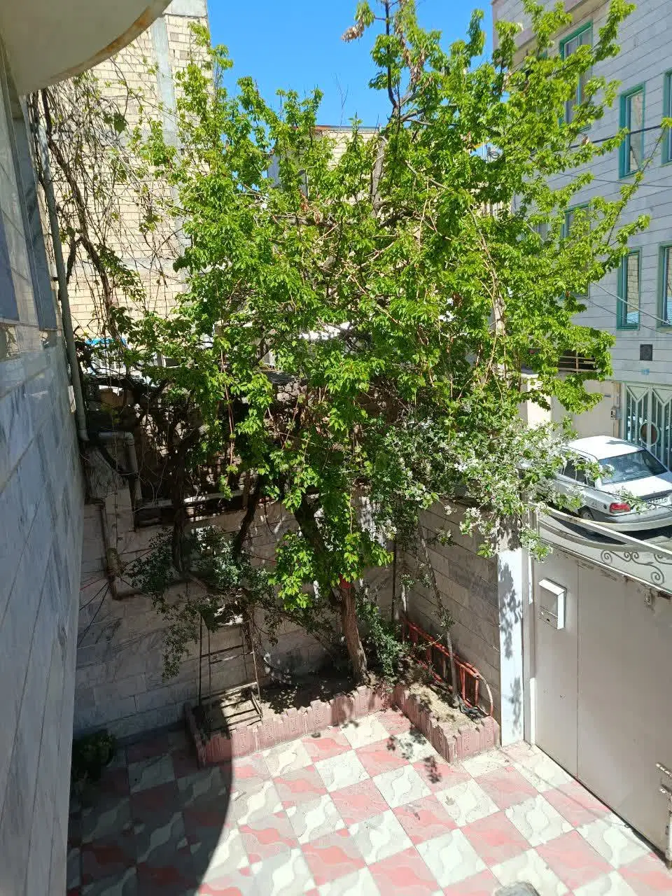 سه طبقه حیاط دار دوبلکس میعاد۲۶ ، سنبل۲