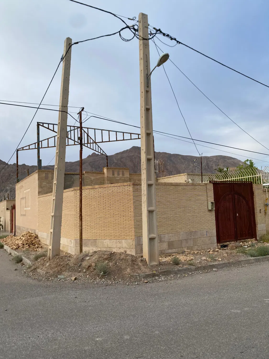 خانه نیمه ساز اسلامیه