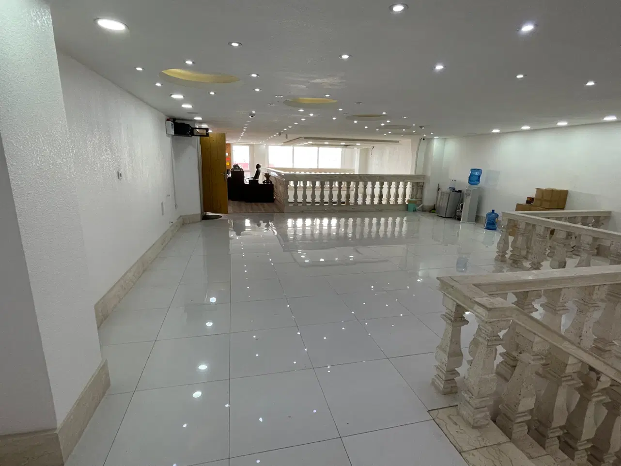 اجاره مغازه ۲۵۰ متری