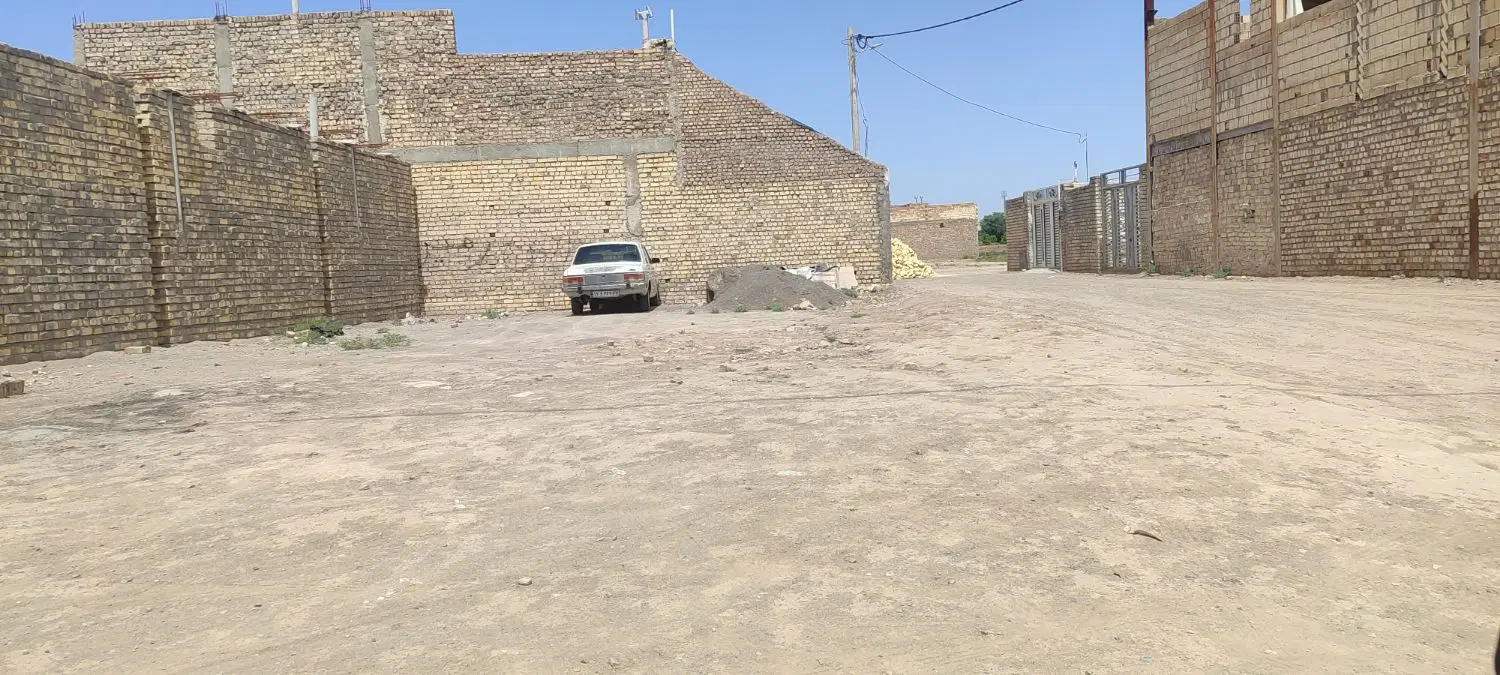 زمین ۱۳۲ متر