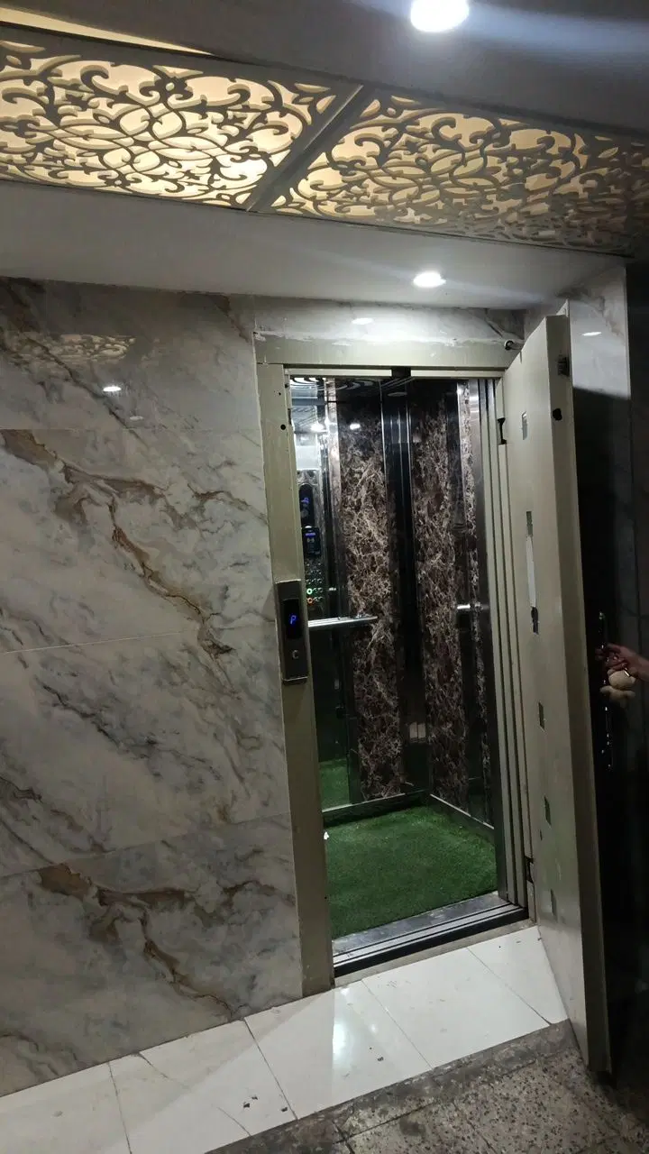 پنج جنوب پشت بیمارستان