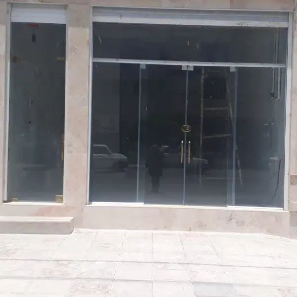 مغازه ۲۵ متری روبروی پارک ظفر