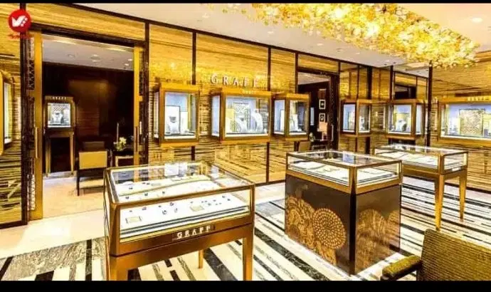 تاپ لوکیشن بازار مدرس نبش کوچه کفش چهاراه اجاق