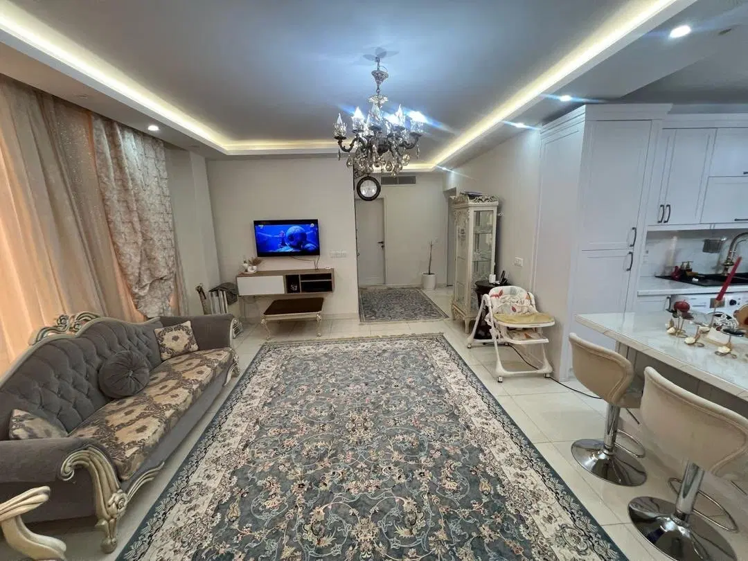 آپارتمان ۸۰ متری دو خواب زرین نعل