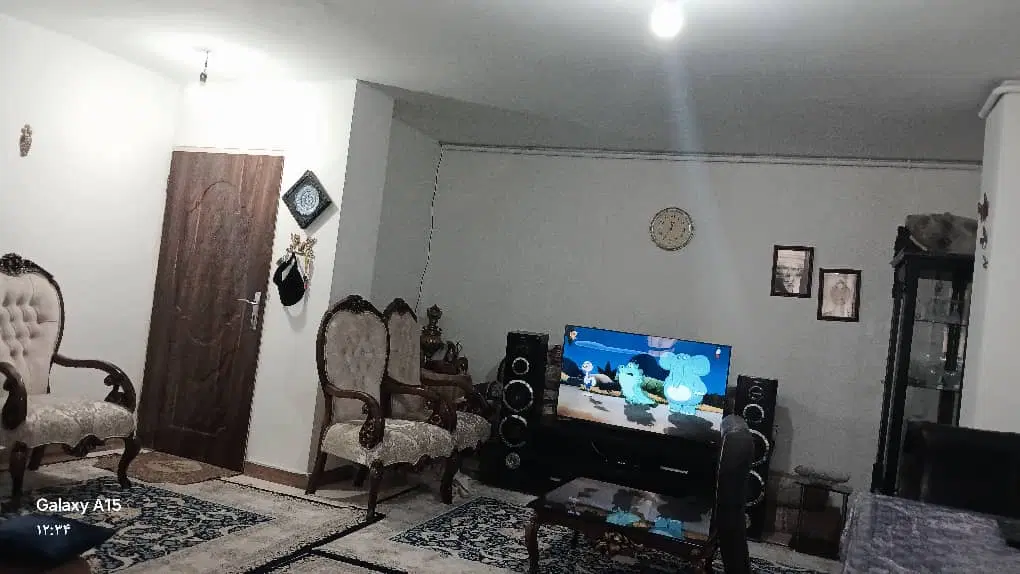 واحد حدود ۸۵مترهمکف