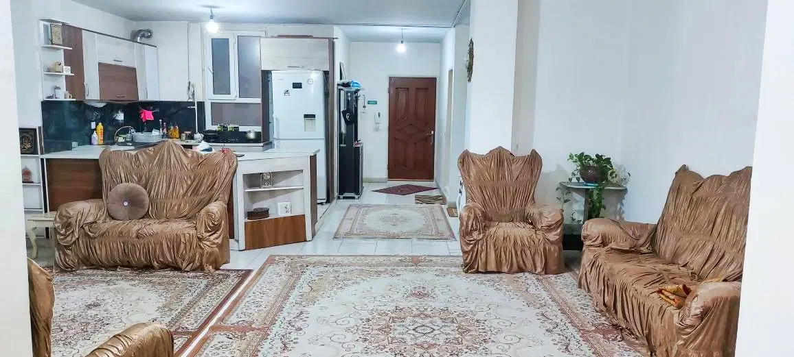 90 متر سند تک برگ +طبقه سوم با آسانسور+قریشی جنوبی