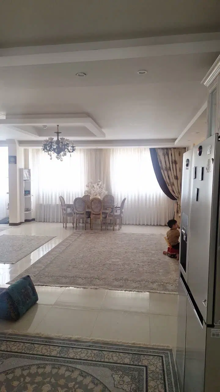 آپارتمان مطهری شمالی شیک3خابه