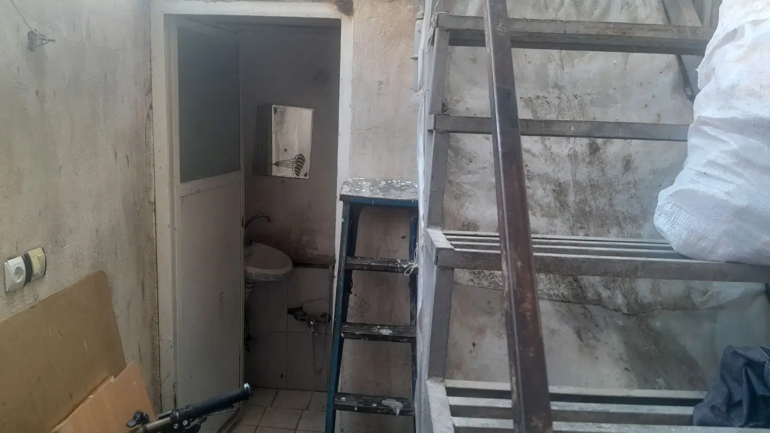خانه‌ویلایی‌دوطبقه‌