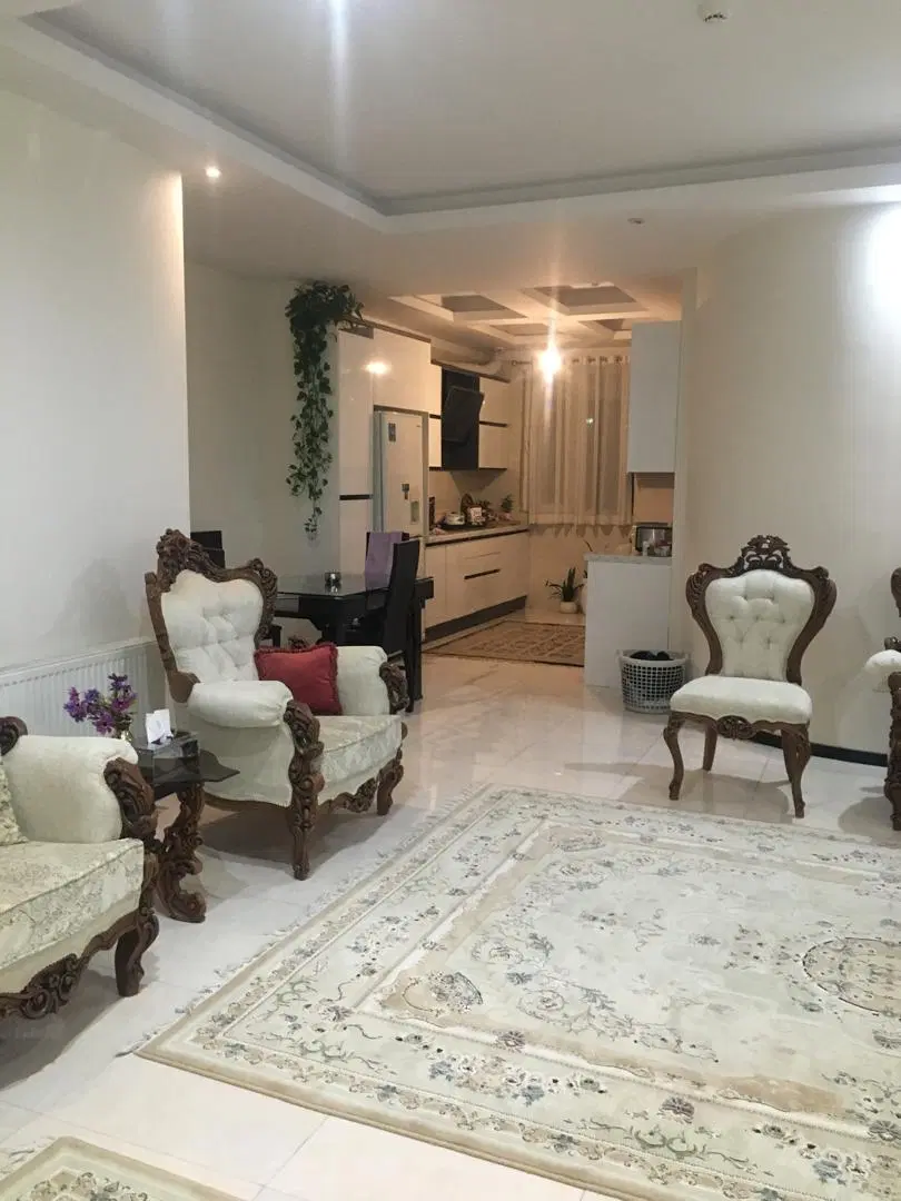 آپارتمان ۱۱۱ متری