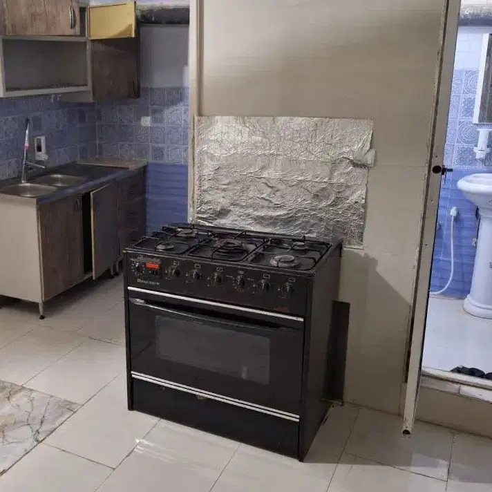 سوئیت ۳۵متری اجاره داده میشود فقط خانم