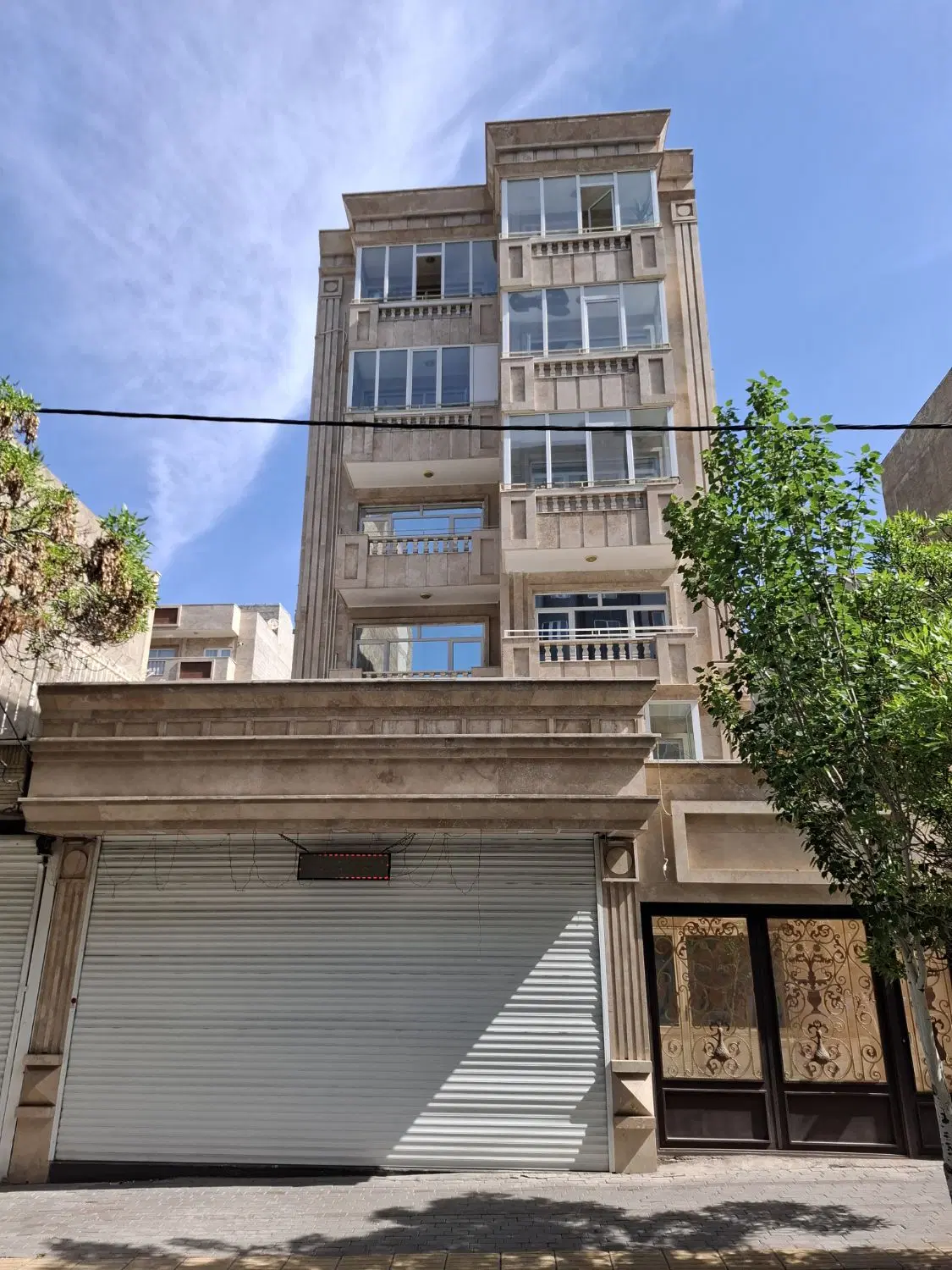 آپارتمان ۱۴۰ متری دوکله پرواز گلشهر