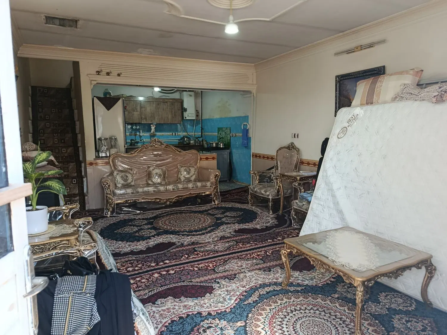 «واحد ۲ طبقه و نیم تمیز‌»