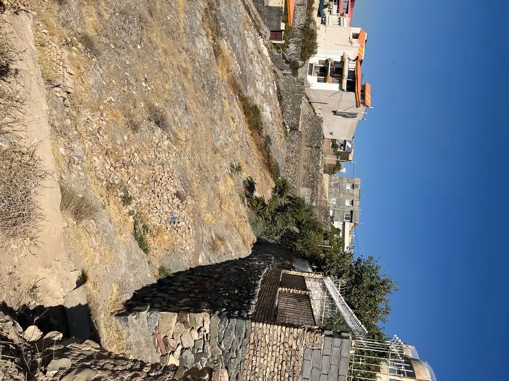 زمین حصارگلستان(طرقبه)