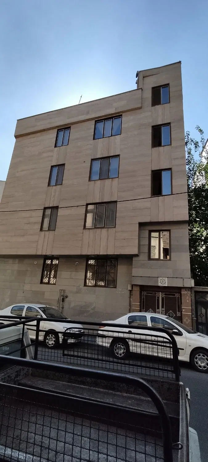 آپارتمان محلاتی